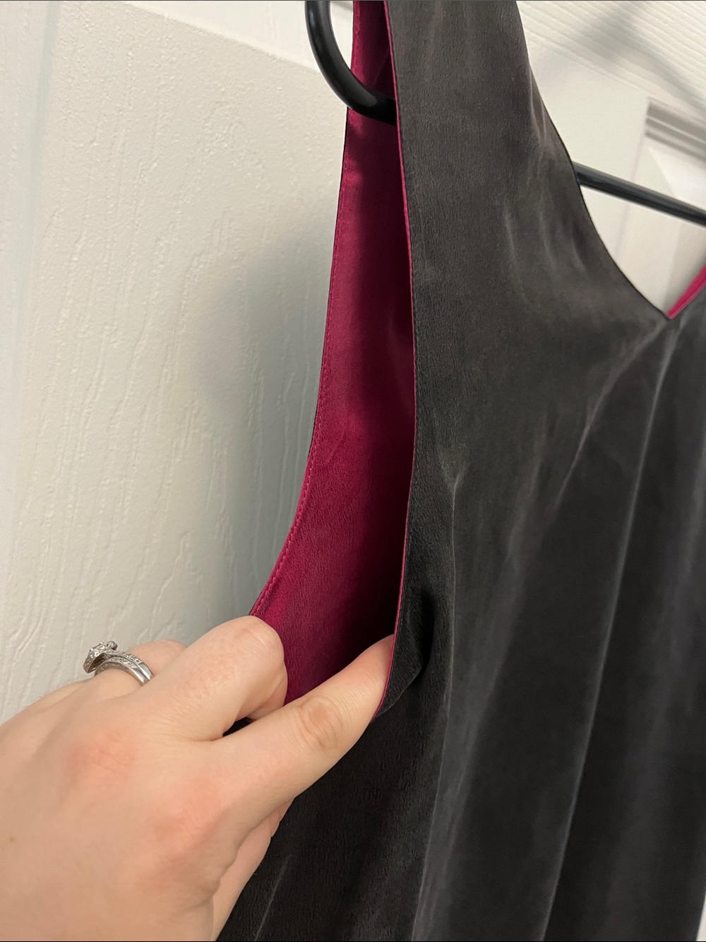 Reversible V-Neck Satin Camisole in pink and black - Picture 8 of 12